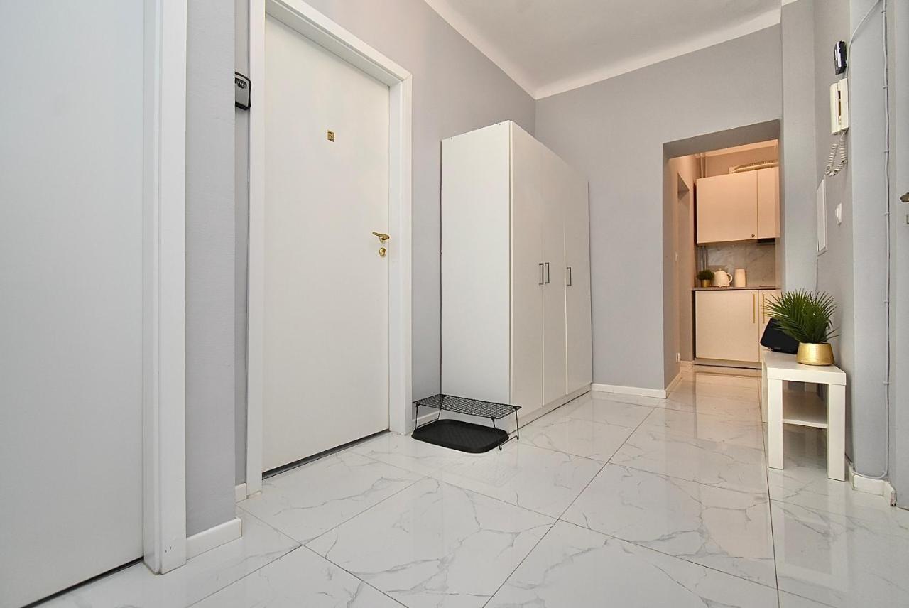 Rental Apartments Aleja Niepodleglosci Varsovia Exterior foto
